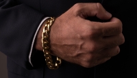 The-Classic-Gold-Bracelet-Feature-1