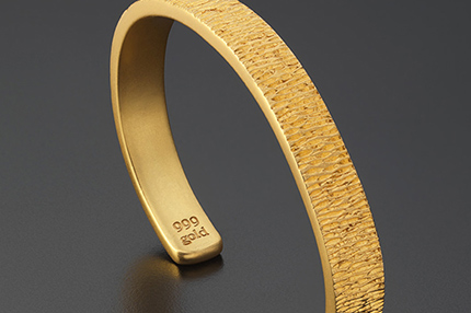 Acacia Svelte Gold Bracelet